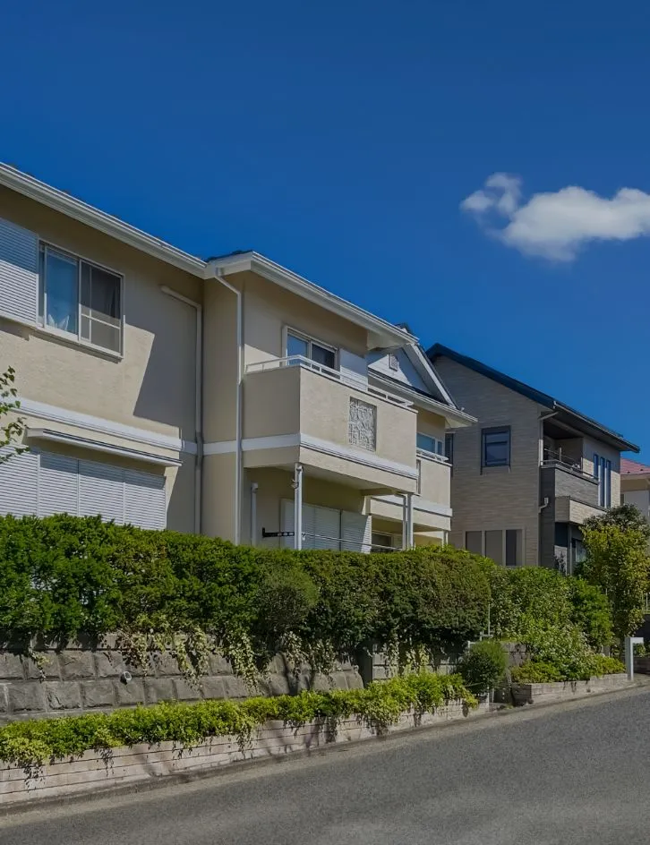 安城建築の施設や住宅でのトップヒートバリアーの施工をイメージした画像