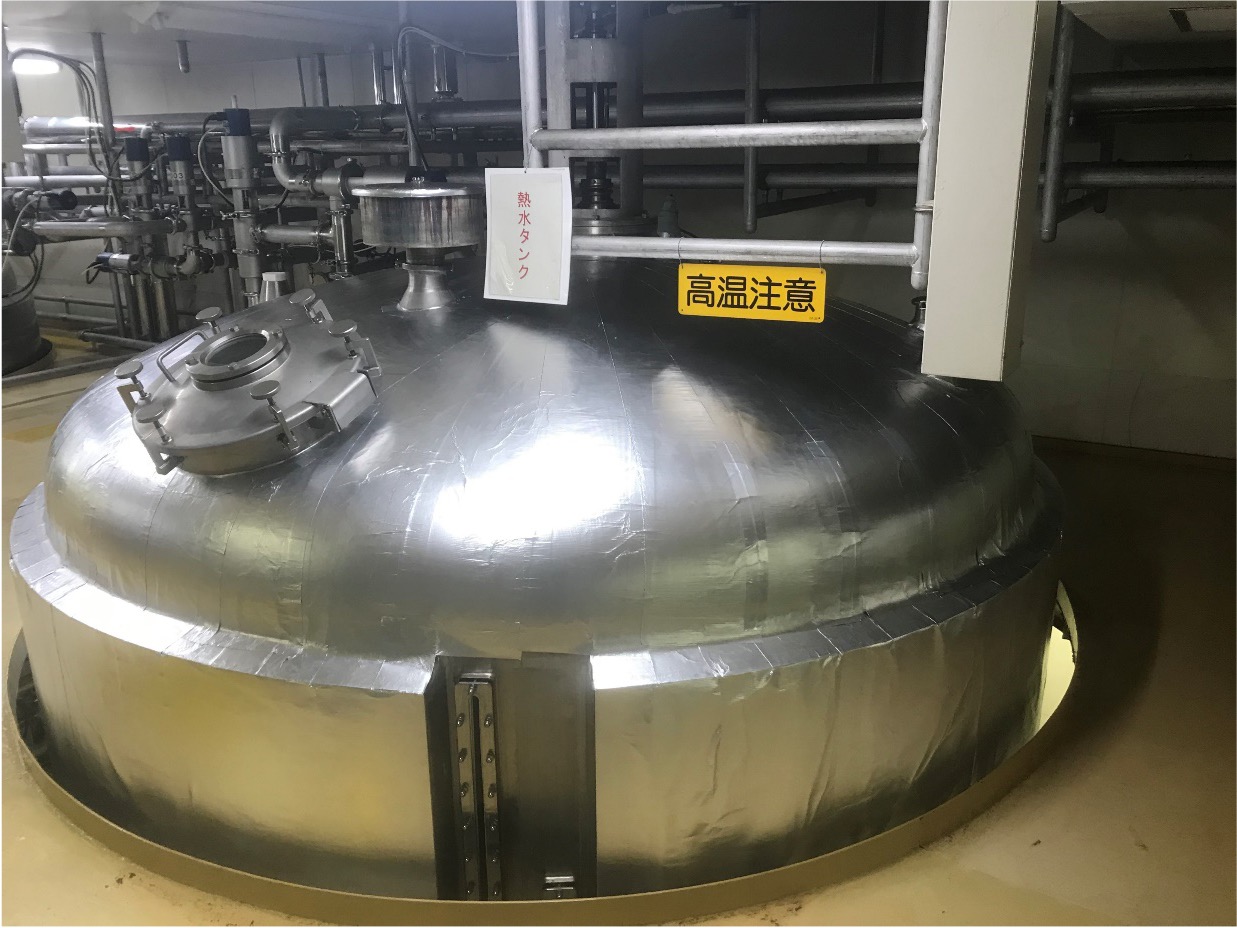 トップヒートバリアー 温水タンク遮熱施工後